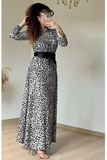 Balıkçı Yaka Krem Leopar Kadife Elbise