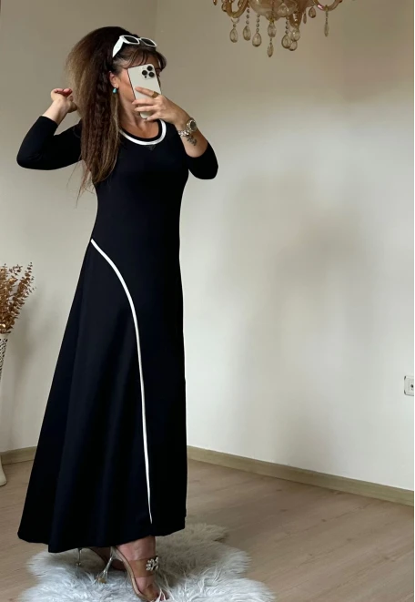 Beyaz Şerıtlı Elbise Siyah