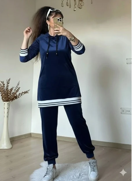 Beyaz Şeritli Kapusonlu Kadıfe Takım Lacivert