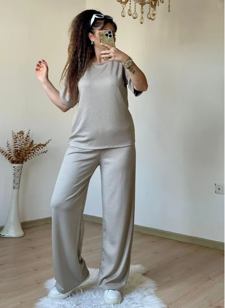 Bol Paça Taşlı Takım Bej