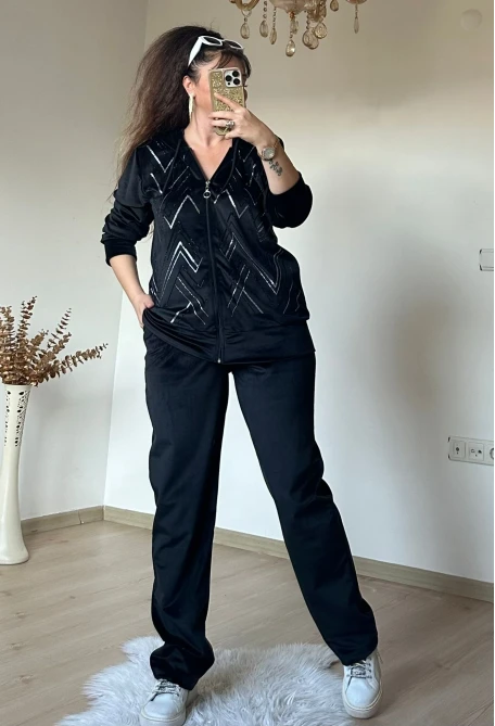 Büyük Beden Taşlı Kadife Takım