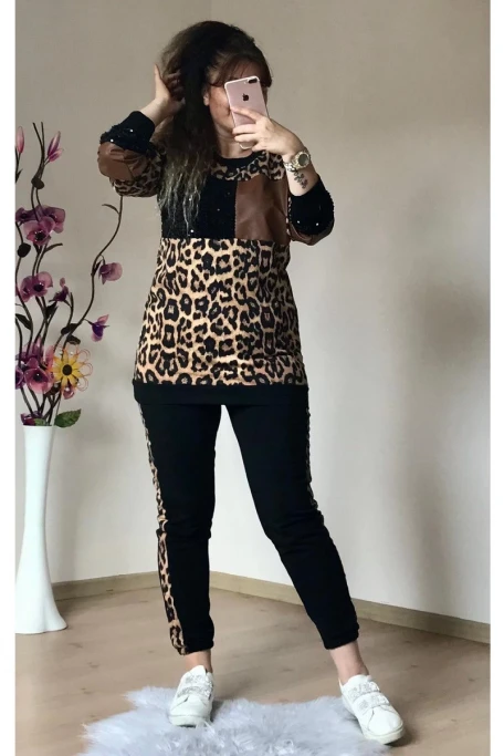 Deri Detaylı Leopar Eşofman Takımı