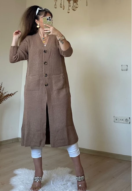 Düğmeli Uzun Hırka Kahve