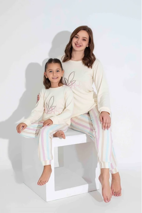 Ekru Çizgi Desen Çoçuk Pijama Takımı