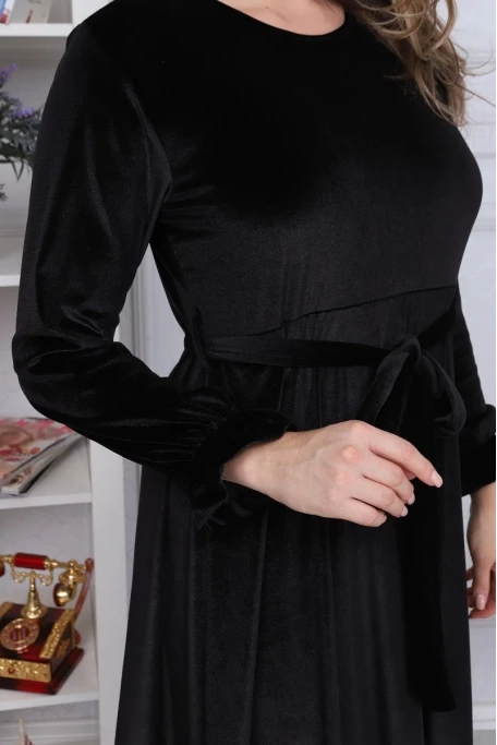 Eteği Fırfırlı Kadife Elbise Siyah