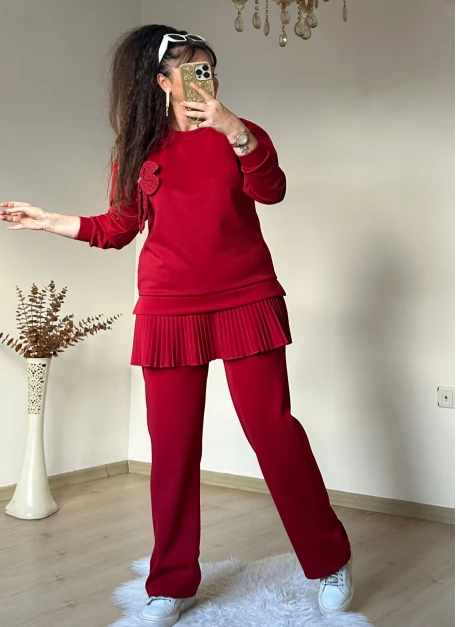Eteği Pileli Çiçek Takım Kırmızı
