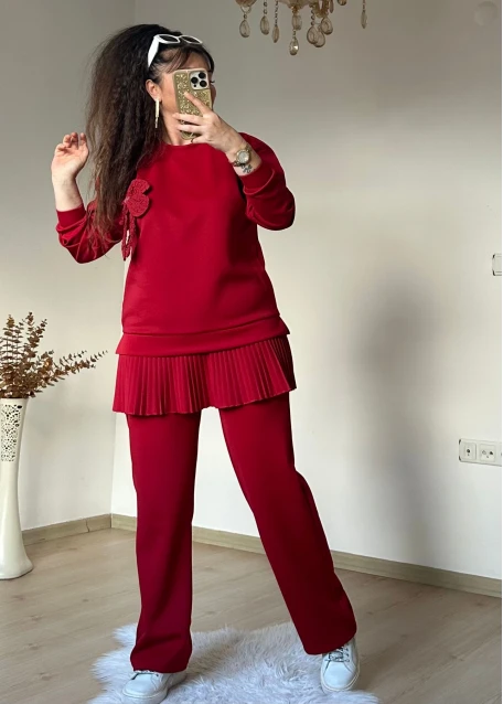 Eteği Pileli Çiçek Takım Kırmızı