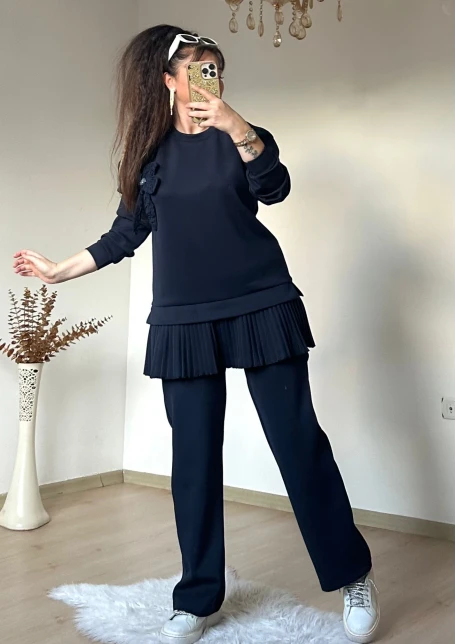 Eteği Pileli Çiçek Takım Lacivert