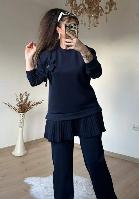 Eteği Pileli Çiçek Takım Lacivert