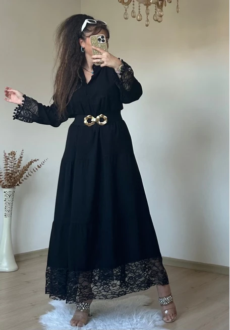 Etek Ucu Dantel Dokuma Elbise