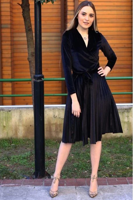 Kadife Midi Boy Pileli Elbise -SİYAH