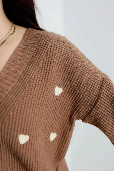 Kalp Nakışlı Crop Hırka Kahve