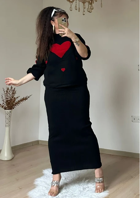 Kalplı Elbıse Bluz Triko Takım