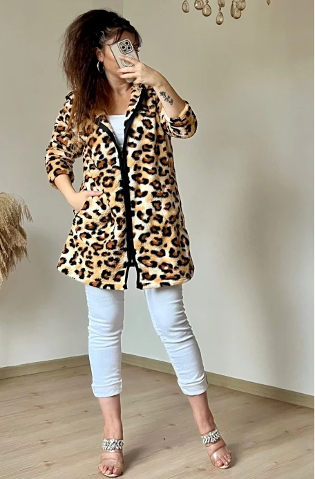 Kapuşonlu Leopar Peluş Hırka