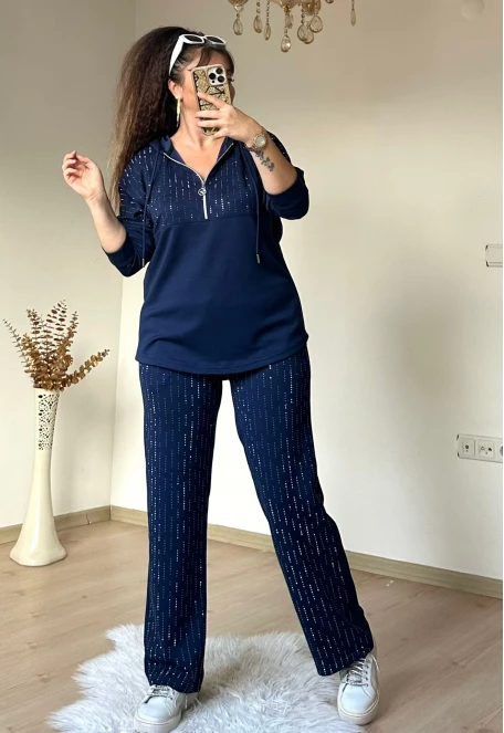 Kapusonlu Taşlı Takım Lacivert