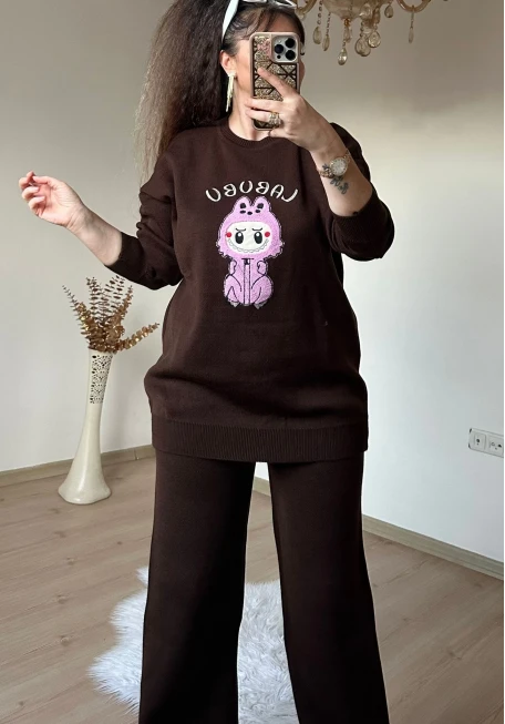 Karakter Baskılı Tiriko Takım Kahve