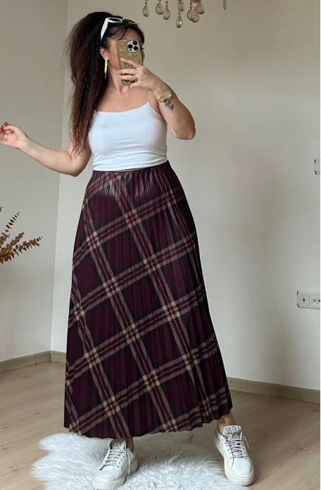 Kare Desen Pileli Bordo Etek