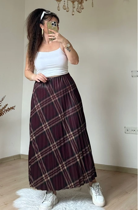 Kare Desen Pileli Bordo Etek