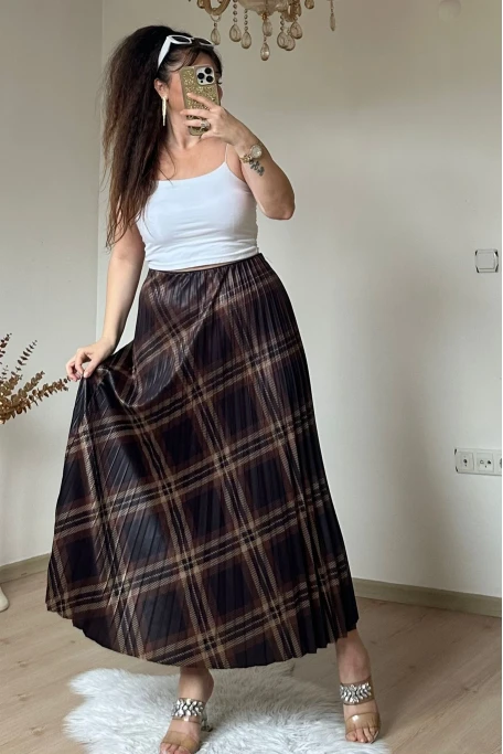 Kare Desen Pileli Kahve Etek