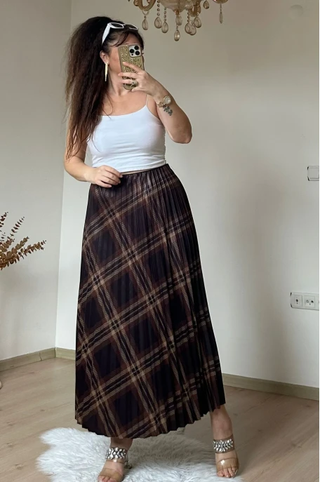 Kare Desen Pileli Kahve Etek