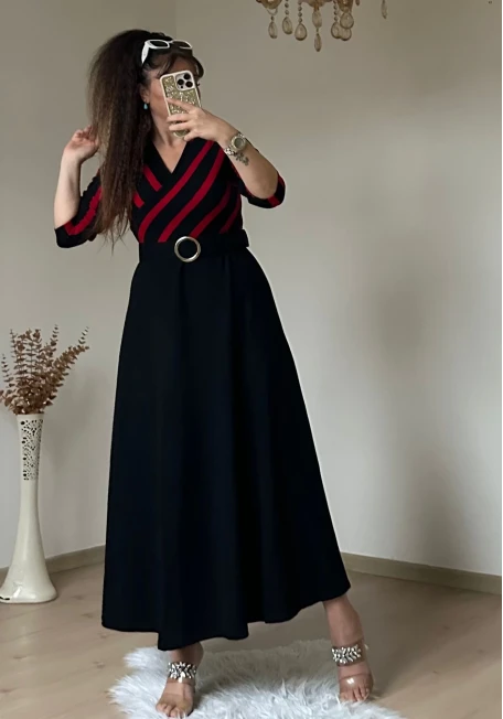 Kırmızı Cızgılı Halka Kemerlı Trıko Elbise