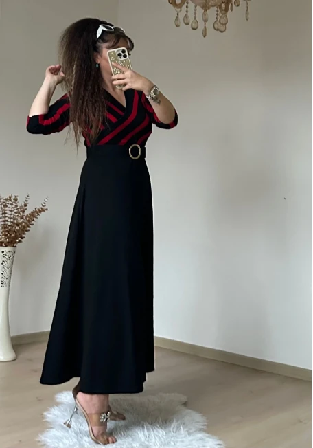 Kırmızı Cızgılı Halka Kemerlı Trıko Elbise