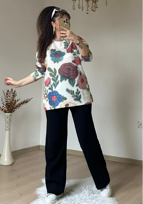 Kırmızı Gül Desen Triko Takım