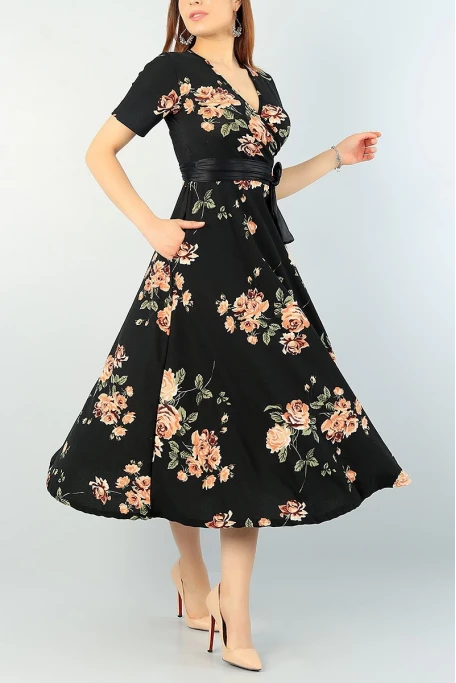Kısa Kol Çiçekli Elbise