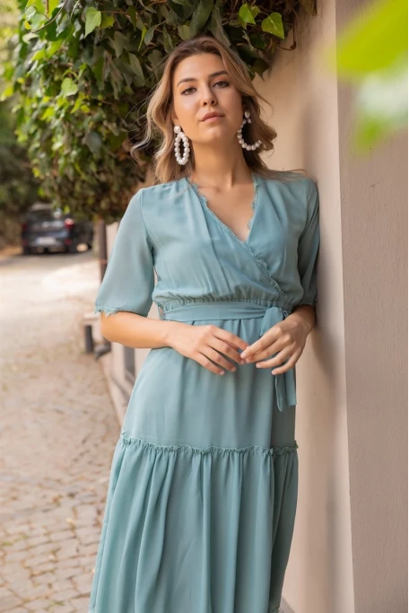 Kısa Kol Etek Ucu Güpürlü Elbise - SU YEŞİLİ