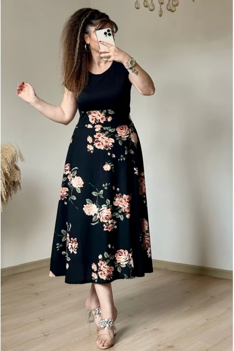 Kısa Kol Üst Siyah Alt Çiçekli Krep Elbise