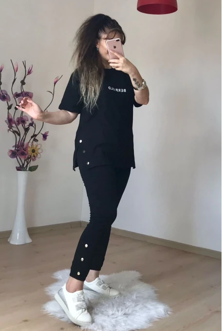 Kısa Kol Yan Çıtçıtlı Siyah Takım