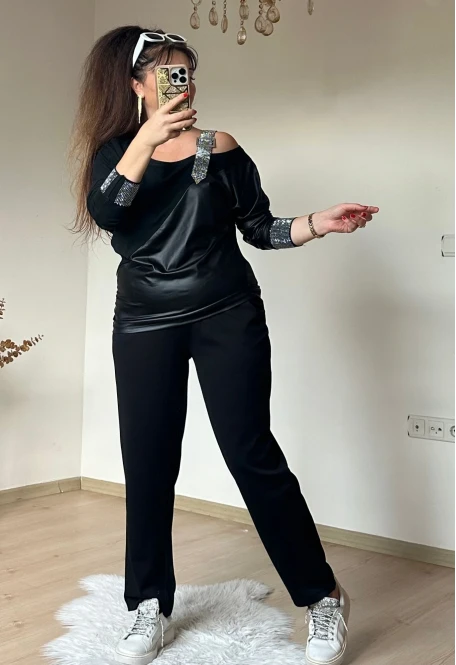 Omuz Taş Detaylı Derili Takım