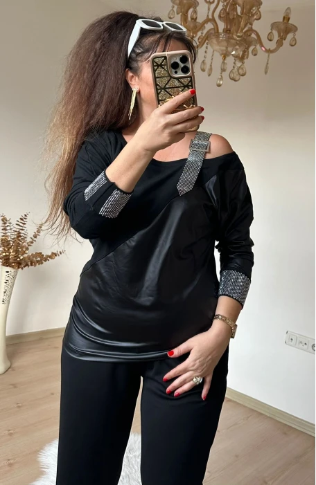 Omuz Taş Detaylı Derili Takım