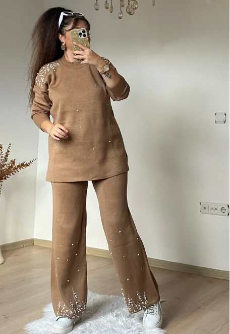 Omuz Ve Paça İncili Taşlı Takım Bej