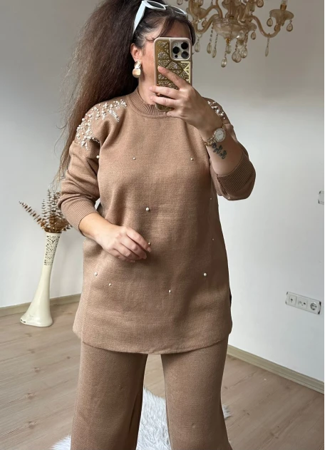 Omuz Ve Paça İncili Taşlı Takım Bej