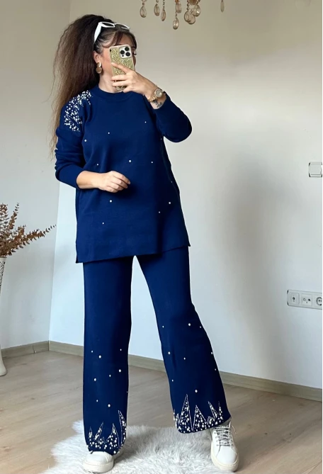 Omuz Ve Paça İncili Taşlı Takım Lacivert