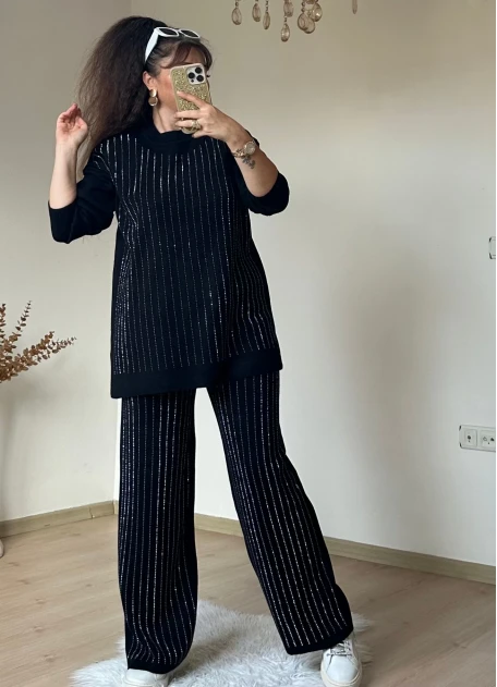 Ön Taşlı Triko Takım Siyah