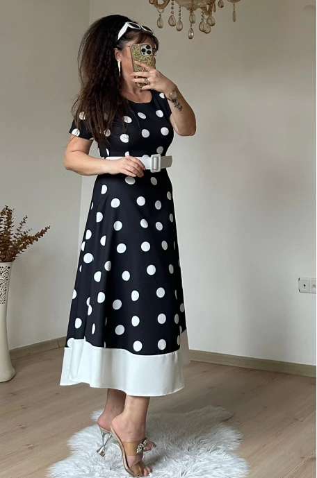 Puantiyeli Elbise