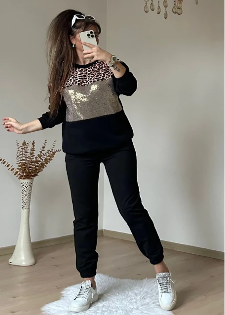 Pul Detaylı Leopar Takım Siyah