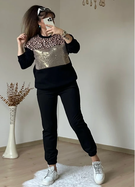 Pul Detaylı Leopar Takım Siyah