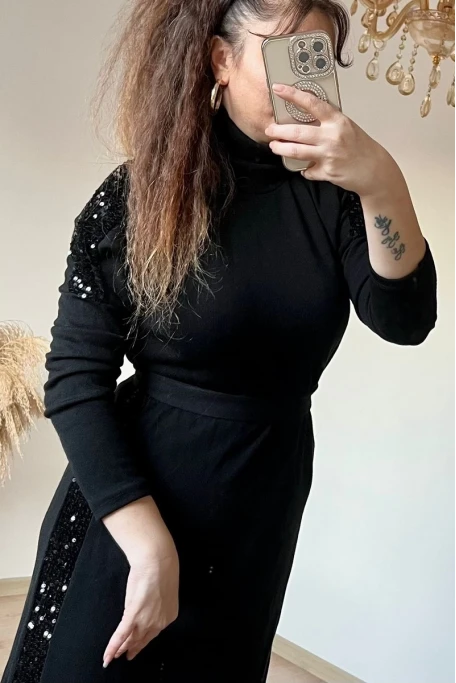 Pul Detaylı Triko Elbise SİYAH