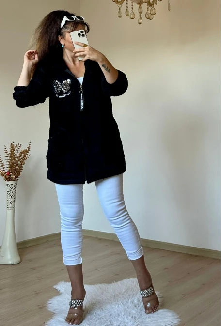 Pullu Kelebek Pelus Mont Siyah