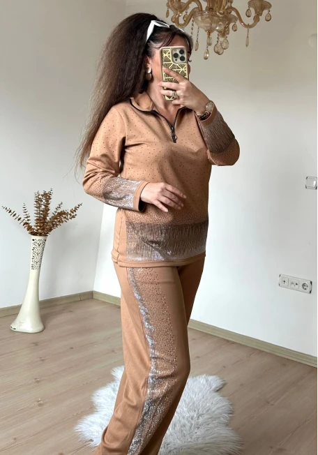 Romantik Taşlı Takım Bej