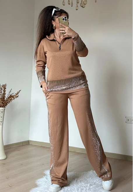 Romantik Taşlı Takım Bej