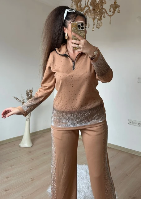 Romantik Taşlı Takım Bej