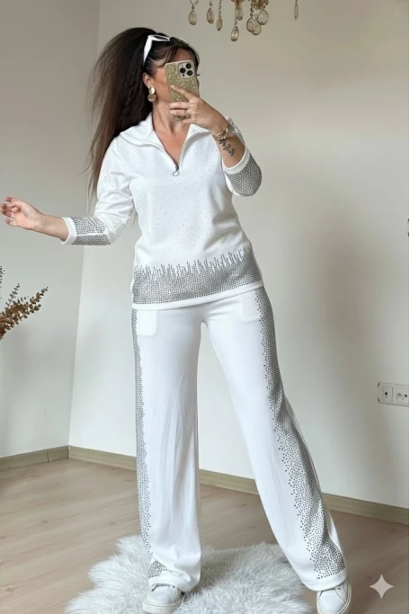 Romantik Taşlı Takım Beyaz
