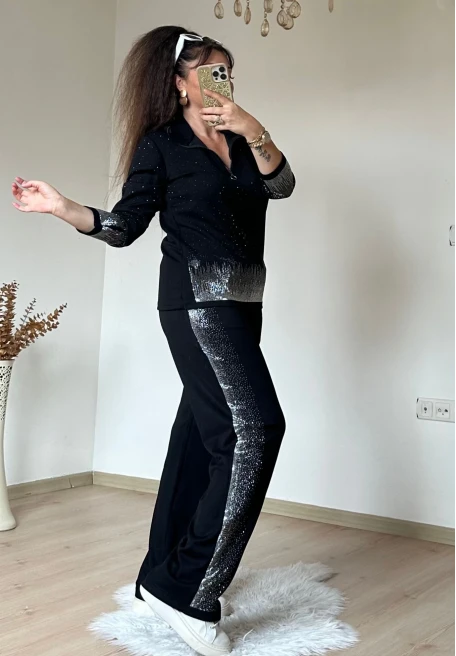 Romantik Taşlı Takım Siyah