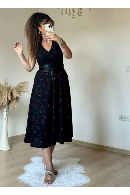 Sıfır Kol Yıldızlı Krep Elbise