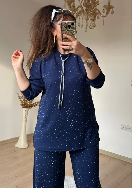 Simli İp Bağcıklı Taşlı Takım Lacivert