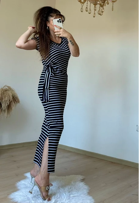 Sıyah Cızgılı Elbıse